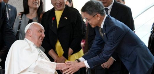 “Chuyện Bên Lề” Cuộc Viếng Thăm Của ĐTC Phanxicô tại Singapore