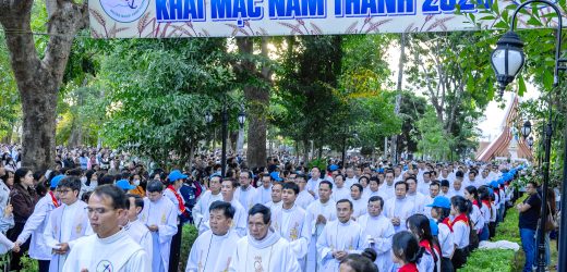 Giáo Phận Kon Tum Khai Mạc Năm Thánh 2025 – “Đức Trông Cậy Không Làm Thất Vọng” (Rm 5,5)