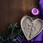 Người Môn Đệ Thừa Sai Sống Mùa Chay Thánh. Bài 01: Vết Bụi Trên Trán Và Bụi Đường Thừa Sai