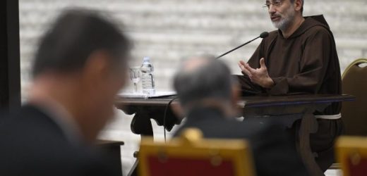 Linh Thao Của Giáo Triều: ‘Sống Hơn Nữa’