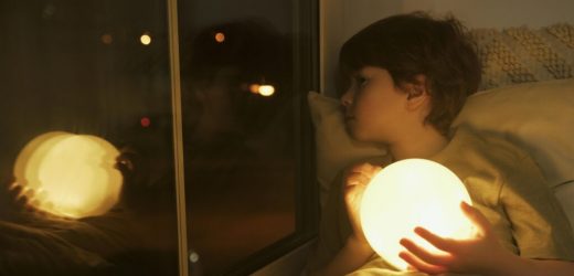 Khi Con Cái Rời Xa Đức Tin: Cách Để Đối Mặt Bằng Niềm Hy Vọng