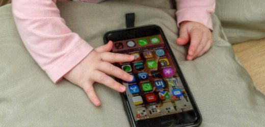 Trẻ Em Và Màn Hình: Những Quy Tắc Trong Gia Đình Công Giáo