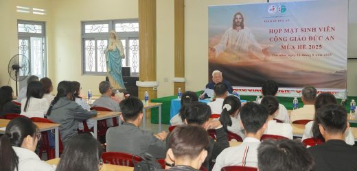 Giáo Xứ Đức An: Sinh Viên Công Giáo Họp Mặt Và Hành Hương Năm Thánh