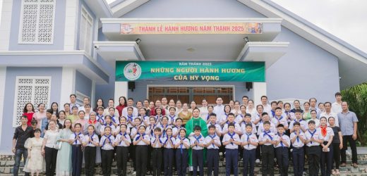 Dấu Ấn Thiêng Liêng Trong Đời Sống Đức Tin Của Các Em Thiếu Nhi