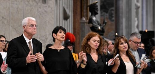 Chứng Từ Tha Thứ Và Hòa Giải Của Hai Phụ Nữ Có Chồng Và Con Bị Sát Hại