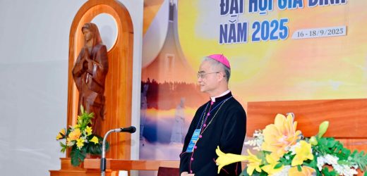 Khai Mạc Đại Hội Gia Đình Toàn Quốc 2025 Tại TTHH Đức Mẹ Núi Cúi