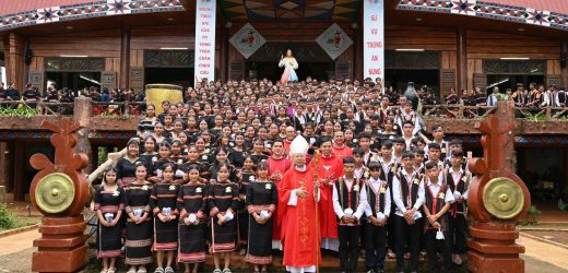 Giáo Xứ Plei Chuet Và Plei Jut: Niềm Vui Hồng Phúc 182 Em Thiếu Nhi Lãnh Nhận Bí Tích Thêm Sức