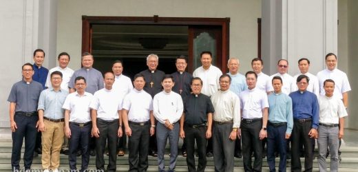 Ủy Ban Phụng Tự: Họp Mặt Tại Tòa Giám Mục Phát Diệm, Hướng Đến Sự Thống Nhất Trong Cử Hành Phụng Vụ