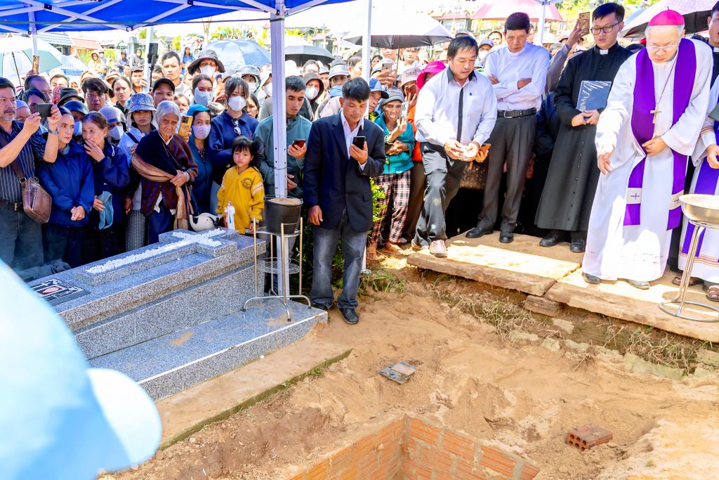 Hình ảnh này chưa có thuộc tính alt; tên tệp của nó là 0T5A7963-1024x683.jpg