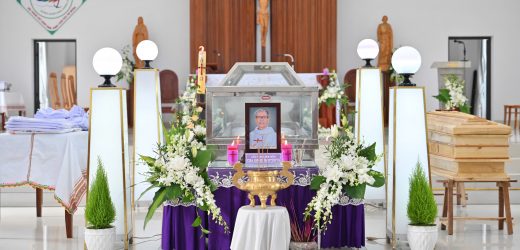 Nghi Thức Tẫn Liệm Và Thánh Lễ Đưa Chân Cố Linh Mục Gioan Baotixita Trần Quang Truyền