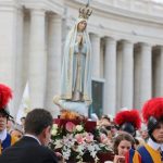 Tượng Đức Mẹ Fatima Bản Gốc Được Rước Đến Vatican Nhân Dịp Năm Thánh Linh Đạo Thánh Mẫu