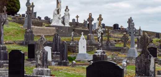 Đối Diện Với Cái Chết