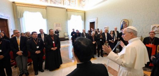 ĐTC Lêô XIV: Tìm Những Hình Thức Mới Giúp Mọi Người Gặp Gỡ Lời Chúa