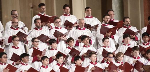 Khoảng 35 Ngàn Ca Viên Tham Dự Ngày Năm Thánh Các Ca Đoàn