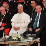 Đức Thánh Cha Gặp Gỡ Các Cấp Chính Quyền, Xã Hội Dân Sự Và Ngoại Giao Đoàn Tại Thổ Nhĩ Kỳ