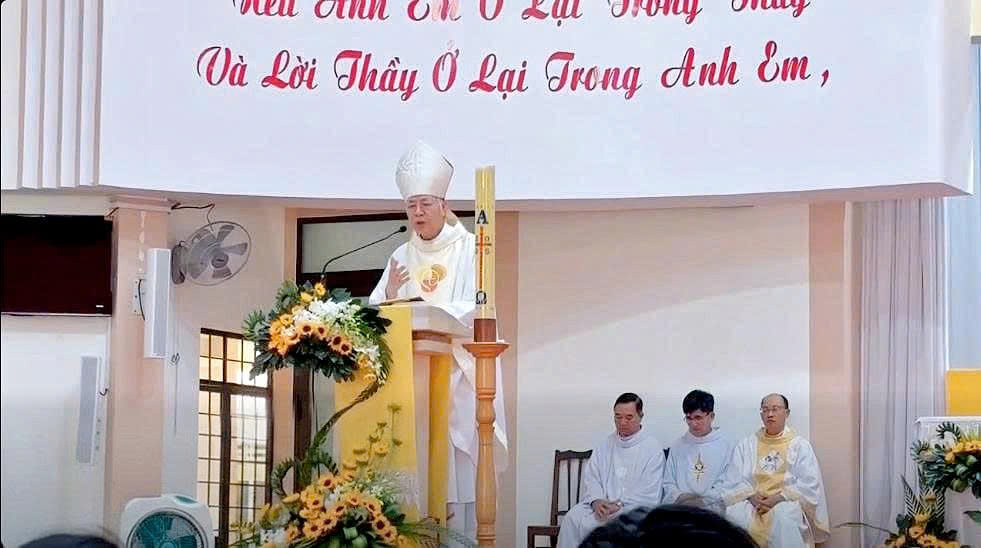 Hình ảnh này chưa có thuộc tính alt; tên tệp của nó là gen-n-z7267978758921_799a7144f15d31ab95248216b3625d7a.jpg