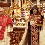 Đức Thánh Cha Cầu Nguyện Tại Nhà Thờ Chính Tòa Giáo Hội Armenia Tông Truyền Ở Istanbul