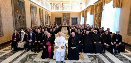 Diễn Văn Đức Thánh Cha Lêô XIV Dành Cho Học Viên Khóa Bồi Dưỡng Nhân Sự Đặc Trách Mục Vụ Phụng Vụ Cấp Giáo Phận