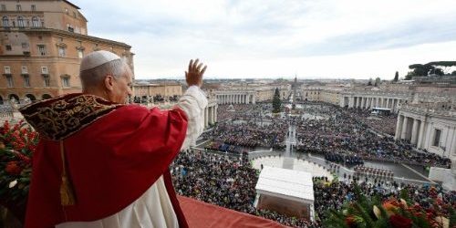 Phép Lành Urbi Et Orbi: Con Thiên Chúa Lại Không Được Đón Tiếp