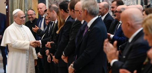 ĐTC Lêô XIV: Trung Tâm Của Hoạt Động Kinh Tế Là Con Người, Gia Đình Và Thiện Ích Chung