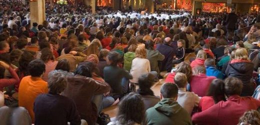 Đức Thánh Cha Nhắn Nhủ Giới Trẻ Taizé: Hãy Là Người Xây Dựng Hòa Bình Và Người Mang Niềm Hy Vọng