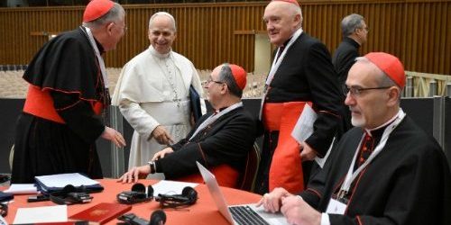 Kết Thúc Phiên Họp Cuối Cùng Của Công Nghị Hồng Y Đầu Tiên