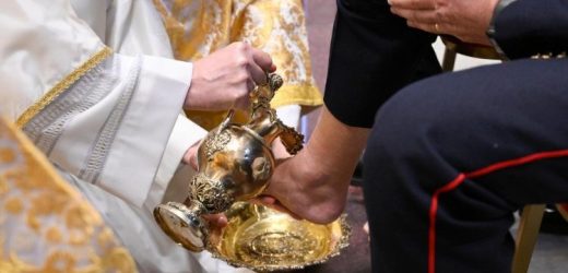 ĐTC Lêô XIV Trở Lại Truyền Thống Cử Hành Thánh Lễ “Tiệc Ly” Tại Đền Thờ Thánh Gioan Laterano