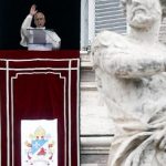 Kinh Truyền Tin (18/01): Đừng Để Mình Bị Xao Lãng Khi Chúa Đi Ngang Qua.