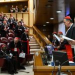 Đức Lêô XIV Khai Mạc Công Nghị Ngoại Thường, Đề Nghị Các Hồng Y Cùng Nhau Làm Việc