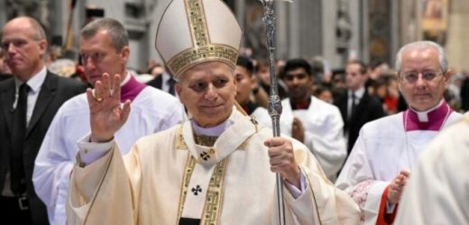 Đức Lêô XIV Sử Dụng Gậy Mục Vụ Mới