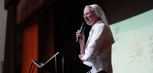 ĐTC Lêô XIV Bổ Nhiệm Sơ Simona Brambilla Làm Thành Viên Bộ Giám Mục