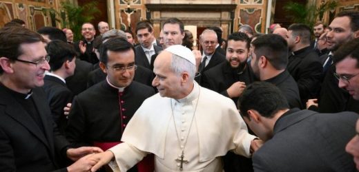 Đức Thánh Cha Nói Với Chủng Sinh Tây Ban Nha: Nền Tảng Của Ơn Gọi Là “Ở Lại Với Chúa Giêsu”