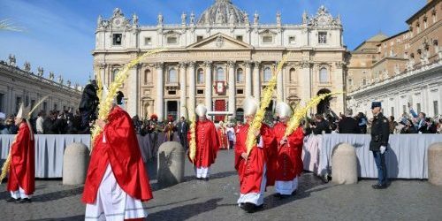 Thánh Lễ Lá: Chúa Giêsu Vua Hoà Bình – Không Ai Có Thể Viện Dẫn Chúa Để Biện Minh Cho Chiến Tranh