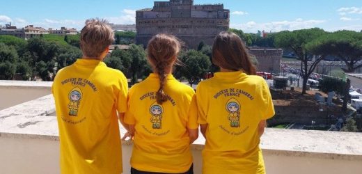 Thống Kê Cho Thấy Ngày Càng Nhiều Người Ở Pháp Lựa Chọn Giáo Hội Công Giáo