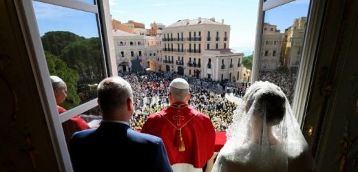 Lời Chào Của Đức Thánh Cha Đến Thân Vương