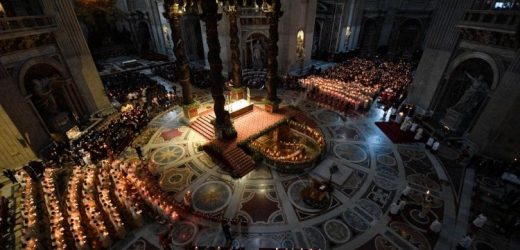 Cùng Các Giáo Hoàng Bước Vào Tam Nhật Vượt Qua