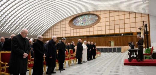 Giảng Thuyết Viên Phủ Giáo Hoàng: Hoán Cải Và Khiêm Nhường Là Con Đường Dẫn Đến Hòa Bình