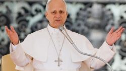 Ý Cầu Nguyện Tháng 3: Cầu Nguyện Cho Việc Giải Trừ Vũ Khí Và Hòa Bình