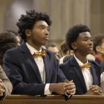 Bảo Vệ Tâm Hồn Và Gia Đình: Nuôi Dưỡng Những Gia Đình Thánh Thiện Trong Thế Giới Tràn Ngập Màn Hình