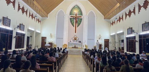 Giáo Lý Viên – Huynh Trưởng Giáo Hạt Kon Tum Tĩnh Tâm Mùa Chay: “Lắng Nghe” và “Nhìn Thấy” Để Biến Đổi Lối Sống Và Sứ Vụ