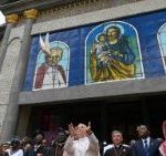 [Tông Du Camerun] Đức Thánh Cha Lêô Tham Dự Buổi Gặp Gỡ Vì Hoà Bình Tại Bamenda