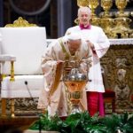 Thánh Lễ Dầu (2/4): Canh Tân Sứ Mạng Kitô Giáo