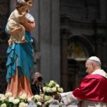 Đức Thánh Cha Chủ Sự Giờ Canh Thức Cầu Nguyện Cho Hòa Bình