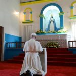 Đức Thánh Cha Cầu Nguyện Kinh Mân Côi Tại Đền Thánh Đức Mẹ Muxima