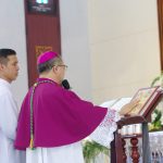 Nghi Thức Tuyên Xưng Đức Tin Và Tuyên Thệ Trung Thành Của Đức Giám Mục Gioan Baotixita Nguyễn Quốc Hưng