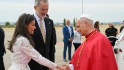 [Tông Du Tây Ban Nha] Đức Thánh Cha Đến Madrid, Gặp Gỡ Quốc Vương Và Hoàng Hậu Tây Ban Nha