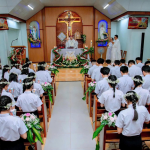 Giáo xứ Hòa Bình Và Hiếu Nghĩa: 37 Thiếu Nhi Hân Hoan Lãnh Nhận Bí Tích Thêm Sức