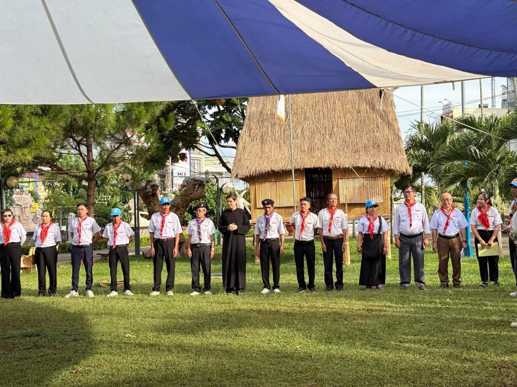 Hình ảnh này chưa có thuộc tính alt; tên tệp của nó là horeb-thang-thien2-1024x768.jpg