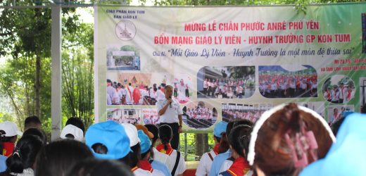 Giáo Lý Viên – Huynh Trưởng Vùng Kon Tum Mừng Lễ Bổn Mạng Á Thánh Anrê Phú Yên