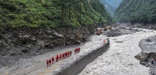 Đức Thánh Cha Cầu Nguyện Cho Các Nạn Nhân Lũ Quét Tại Nepal